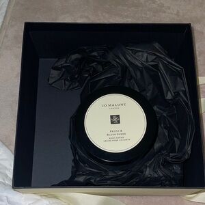 Jo Malone Cream Gift Box with Ribbon